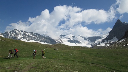 IMG 4389 Plateau prima del arrivo al Refuge des Evettes Simona  Edoardo  Laura e Mara