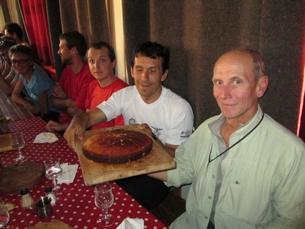 IMG 4416 Paola  Pietro  Federico  GianMaria e andrew con il dessert  torta all  ananas