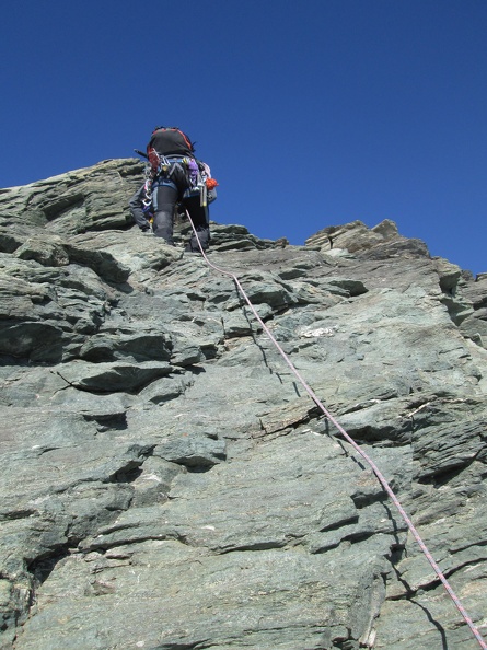 IMG 4455 Gian Maria che si arrampica sulla cresta rocciosa dell  Albaron